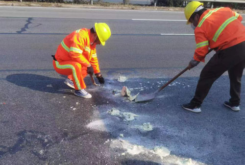 中堂镇公路下沉注浆加固